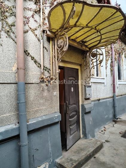 Casa cu 4 camere de vânzare în zona Cotroceni