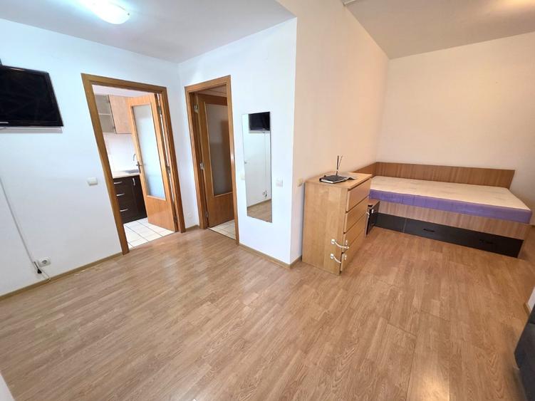 Garsonieră decomandată în Drumul Taberei