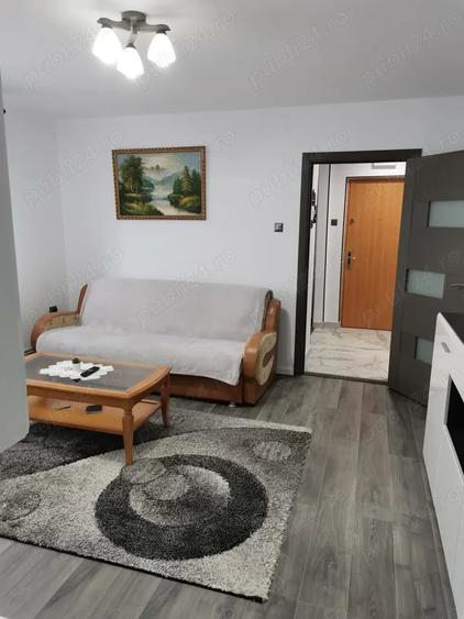 Apartament cu 2 camere semidecomandat în Turda