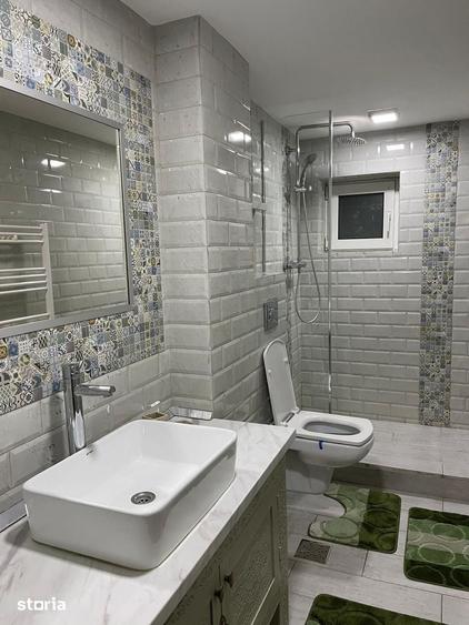 Apartament cu 2 camere decomandat în Central — fotografia 3