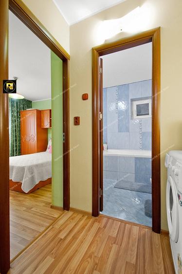 Apartament cu 2 camere decomandat în Micro 17