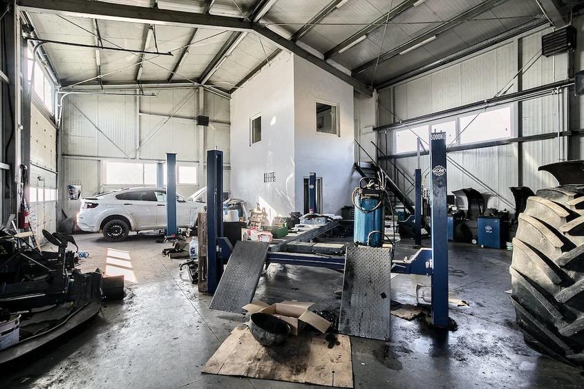 Spațiu comercial, de 367 mp, în Horia