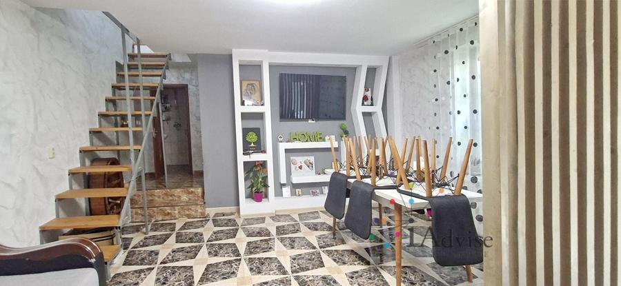 Casă individuală cu 6 camere cu Canalizare în Vulcan