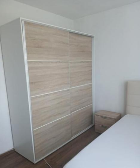 Apartament cu 2 camere decomandat, mobilat în Drumul Taberei