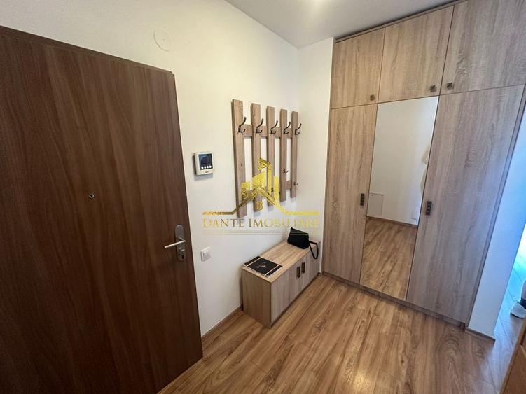 Apartament cu 2 camere semidecomandat, mobilat în Bună Ziua