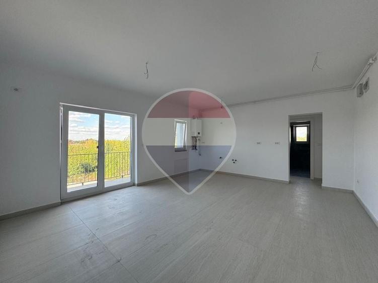 Apartament cu 2 camere semidecomandat în Micălaca