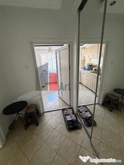 Apartament cu 2 camere semidecomandat în Moșilor