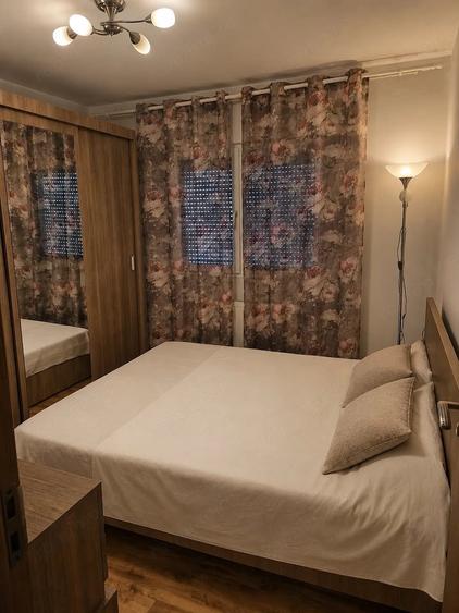 Proprietar Apartament 3 camere,Complex Studen?esc, 2 bai,centrala proprie, langa FEAA,UVT ?i Poli - 7