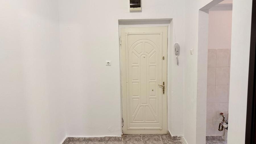 Garsonieră decomandată în Drumul Taberei