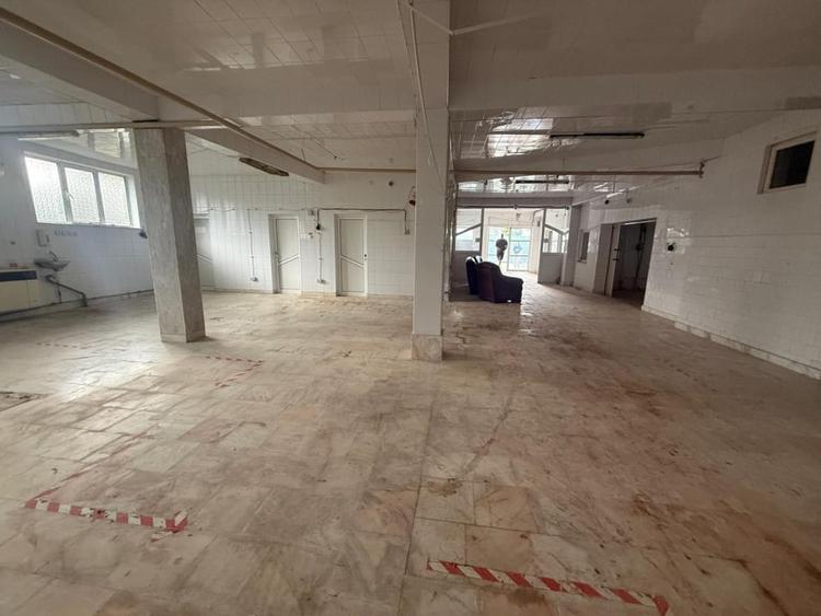 Casă individuală cu 10 camere cu Canalizare în Băicoi
