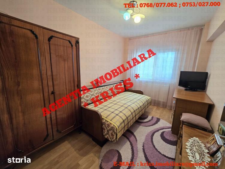 Apartament cu 3 camere decomandat în Exercițiu