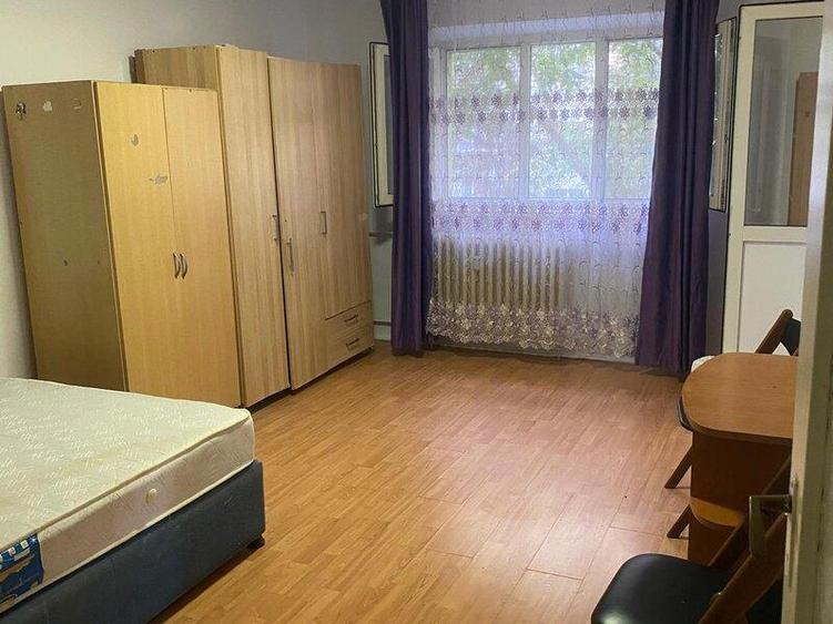 Garsonieră decomandată, mobilată în Iancului