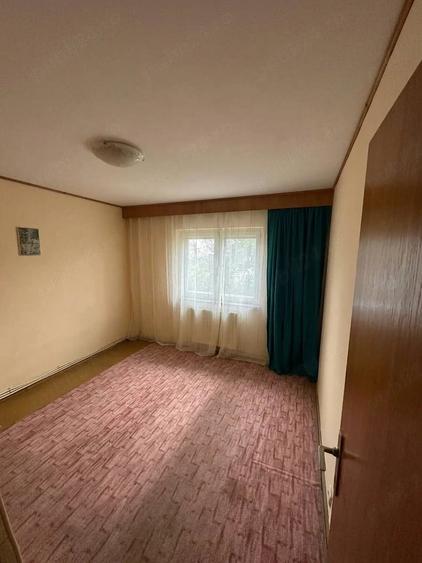 Apartament cu 2 camere decomandat în Eremia