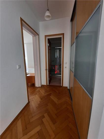 Apartament cu 3 camere decomandat în Vatra Luminoasă