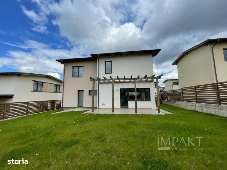 Casa / Vila cu 4 camere de vanzare- Dezmir - 3