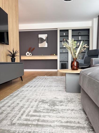 Apartament cu 3 camere decomandat în Bratia din Deal