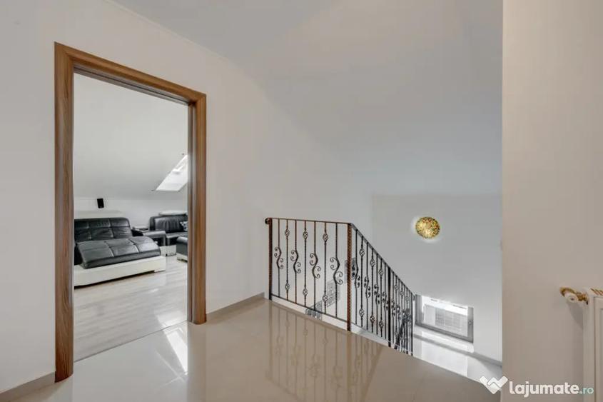 Apartament cu 4 camere decomandat, mobilat în Dobroești