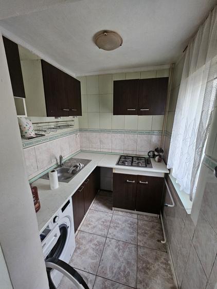 Apartament cu 3 camere semidecomandat în Fortuna