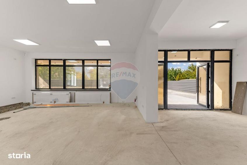 Spațiu comercial, de 410 mp, în Crevedia