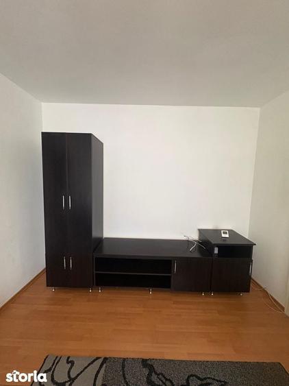 Apartament cu 2 camere în Podu Roș
