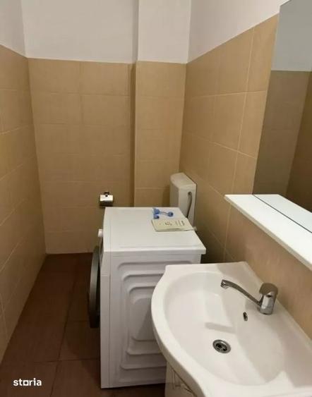 Apartament cu 3 camere decomandat, mobilat în Tineretului