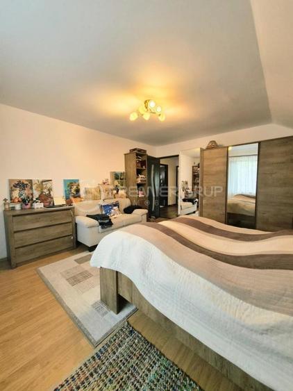Casă individuală cu 5 camere cu Piscina în Valea Lupului