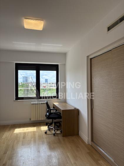 Apartament cu 4 camere semidecomandat, mobilat în Herăstrău