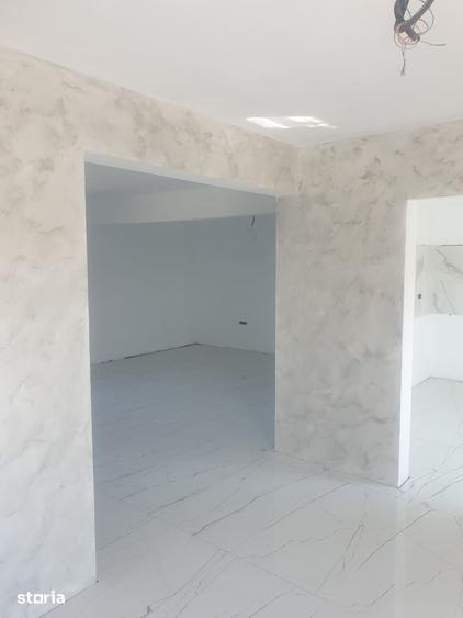 Casă cu 4 camere cu Teren 300 Mp în Valu lui Traian