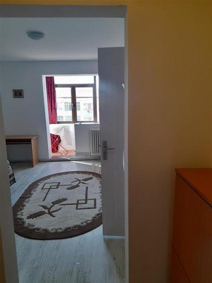 Apartament cu 2 camere nedecomandat în Podu Roș