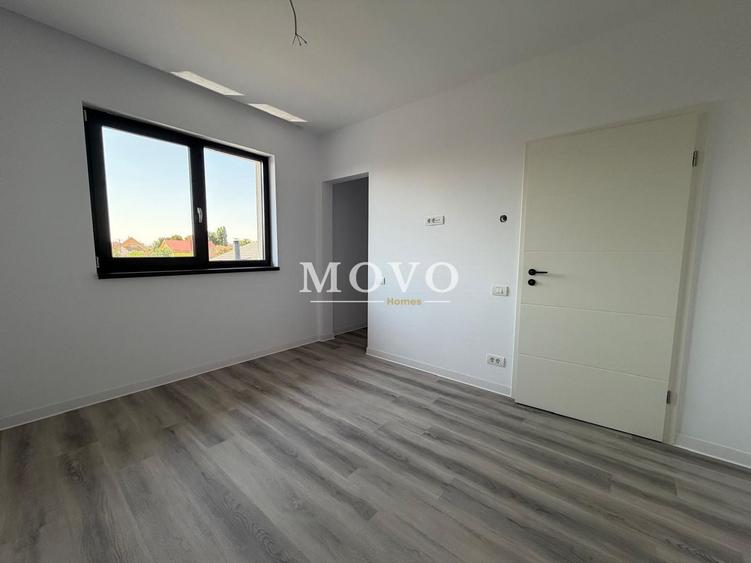 Duplex cu 5 camere cu Canalizare în Becicherecu Mic