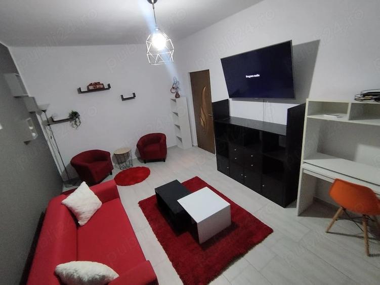 Apartament cu 2 camere decomandat în Central