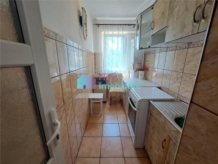 Apartament cu 2 camere nedecomandat în George Enescu