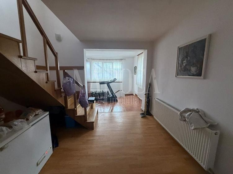 Casă individuală cu 7 camere cu Canalizare în Gruia
