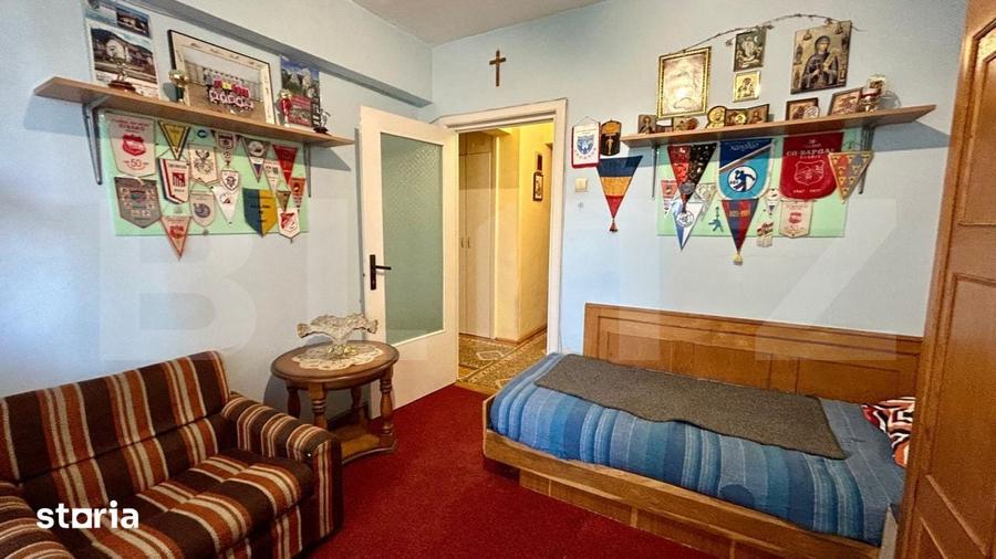 Apartament cu 4 camere decomandat în Dacia