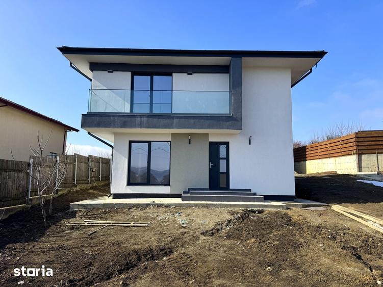 Casă cu 4 camere cu Teren 500 Mp în Ciurea