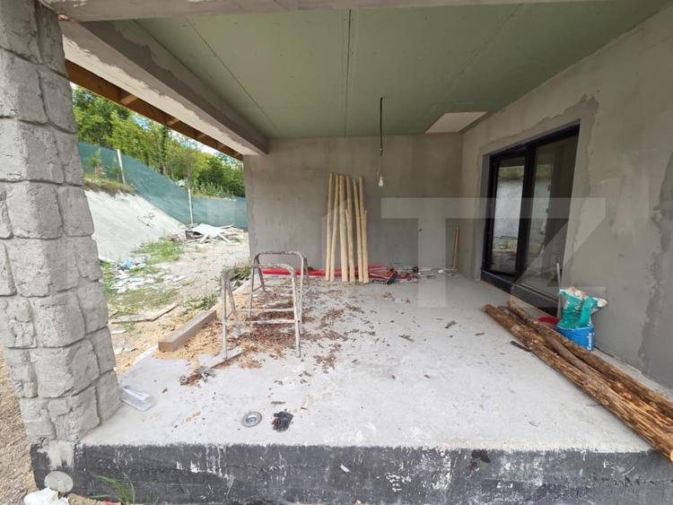 Casă individuală cu 3 camere cu Canalizare în Jibou