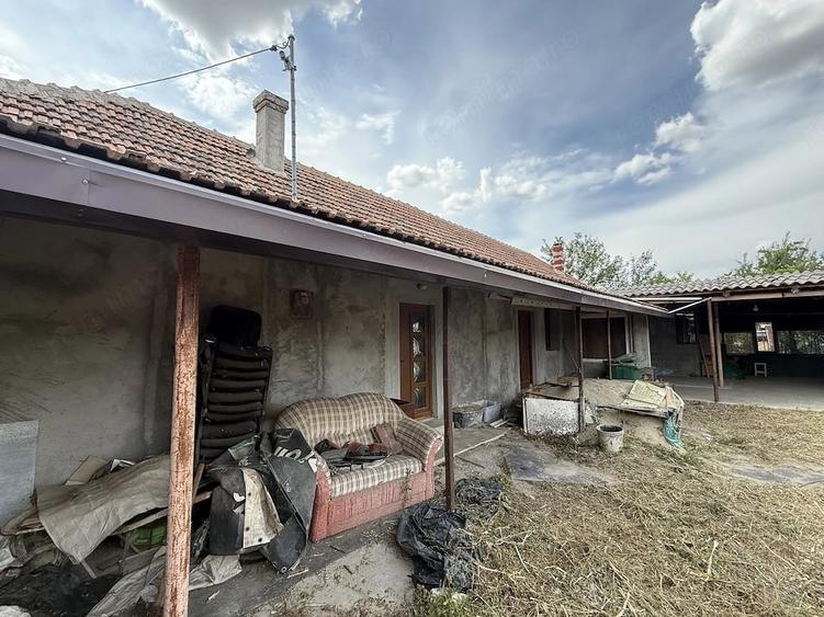 Casă cu 3 camere cu Teren 563 Mp în Caporal Alexa