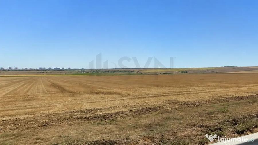 Teren în 23 August