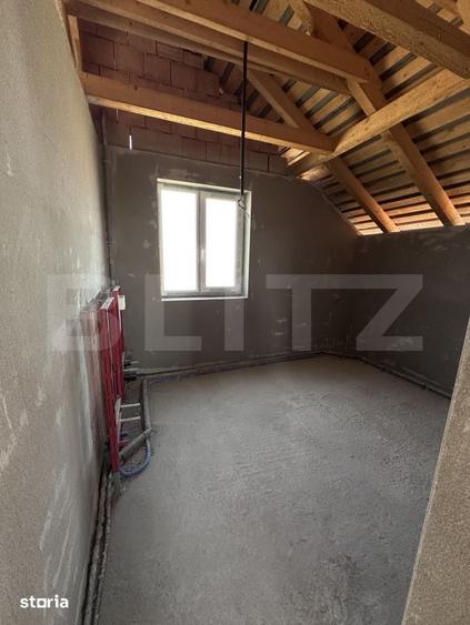 Casă cu 4 camere cu Teren 500 Mp în Central