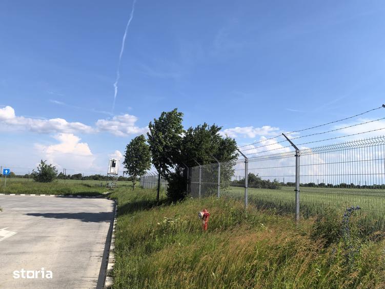 Teren de 13852 mp, în Domnești