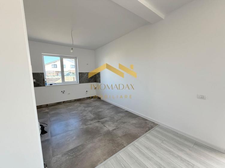 Casă individuală cu 4 camere cu Canalizare în Moșnița Nouă