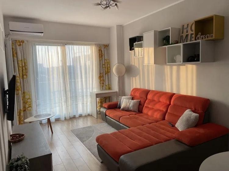 Apartament cu 2 camere semidecomandat în Tineretului