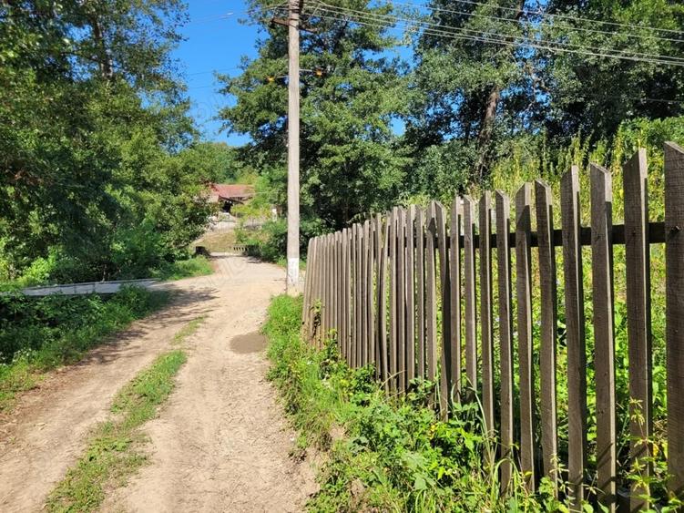 Teren de 1400 mp, în Săvârșin