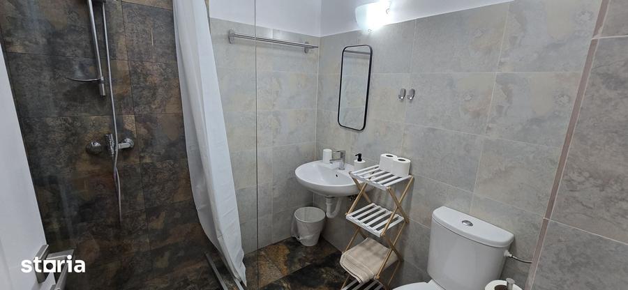 Spațiu comercial, de 472 mp, în Nord