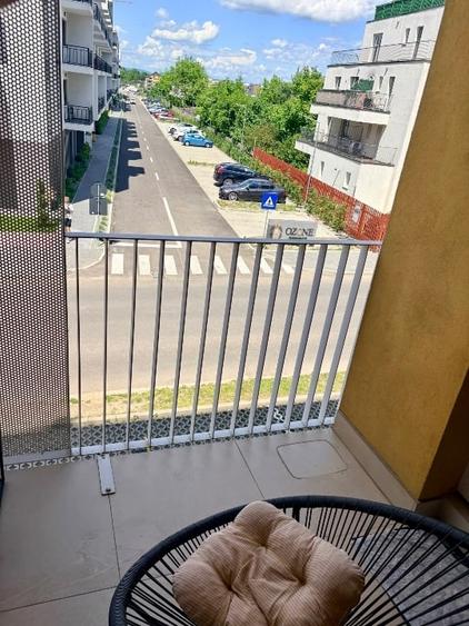 Apartament cu 2 camere decomandat, mobilat în Tractorul