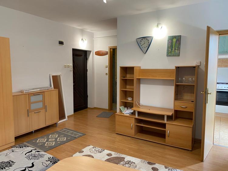 Garsonieră decomandată în Zorilor