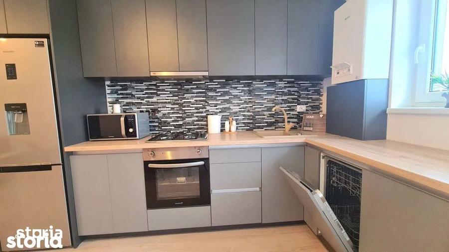 Apartament cu 3 camere semidecomandat în Florești — fotografia 1