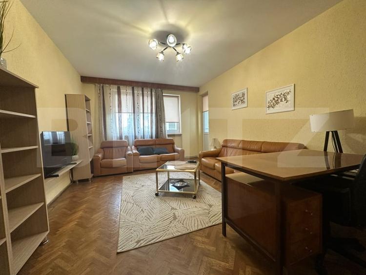 Apartament cu 3 camere decomandat, mobilat în Kogălniceanu