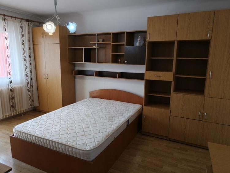 Garsonieră decomandată în Central