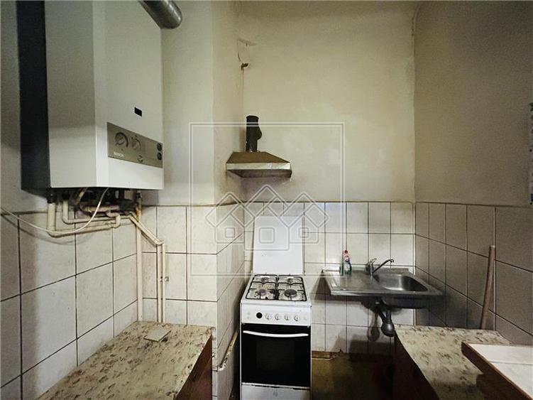 Apartament cu 2 camere nedecomandat în Ultracentral